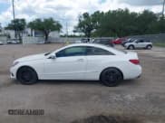 ✅ 2014 Mercedes-Benz E 350 • VIN: WDDKJ5KB4EF239434 • Lot: 43004456. Listed on IAAI with 78,498 mi. Free auction sales archive from the USA and detailed vehicle history report at DreamBid. Image 14.