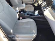 ✅ 2022 Kia Sorento X-Line EX • VIN: 5XYRHDLF7NG070362 • Lot: 42041071. Wystawiony na IAAI z przebiegiem 54 129 mil. Bezpłatny archiwum sprzedaży aukcyjnych z USA i szczegółowy raport historii pojazdu na DreamBid. Zdjęcie 5.