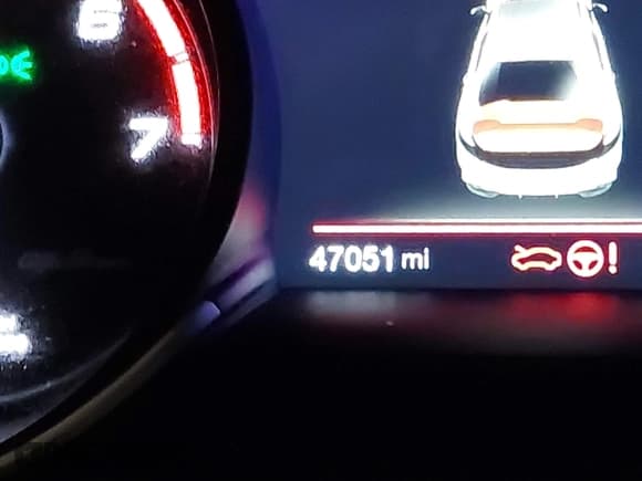 ✅ 2018 Alfa Romeo Giulia Ti Sport • VIN: ZARFAEEN8J7597597 • Лот: 41463527. Опубликован ранее на IAAI с пробегом 47 051 миль. Бесплатный доступ к архиву аукционных продаж из США и подробный отчёт об истории автомобиля на DreamBid. Изображение 15.