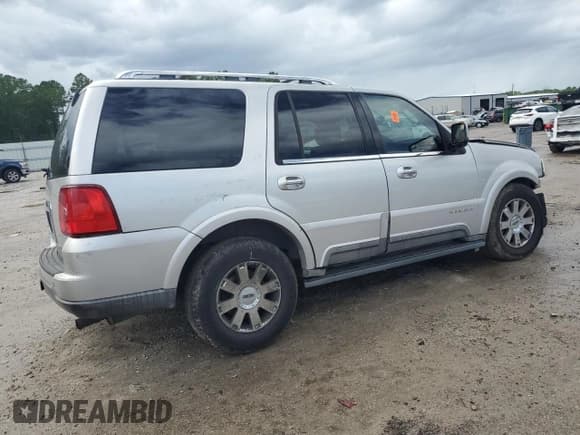 ✅ 2003 Lincoln Navigator Luxury • VIN: 5LMFU28R23LJ44819 • Lot: 66774594. Wystawiony na Copart z przebiegiem Nie podano. Bezpłatny archiwum sprzedaży aukcyjnych z USA i szczegółowy raport historii pojazdu na DreamBid. Zdjęcie 3.