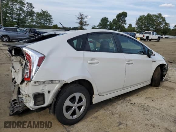 ✅ 2014 Toyota Prius Three • VIN: JTDKN3DU4E0367080 • Lot: 81715055. Listed on Copart with 81,216 mi. Free auction sales archive from the USA and detailed vehicle history report at DreamBid. Image 3.