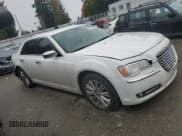 ✅ 2014 Chrysler 300 C • VIN: 2C3CCAKG5EH253102 • Лот: 90117035. Опубликован ранее на Copart с пробегом 146 877 миль. Бесплатный доступ к архиву аукционных продаж из США и подробный отчёт об истории автомобиля на DreamBid. Изображение 4.