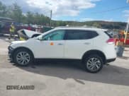 ✅ 2015 Nissan Rogue SV • VIN: 5N1AT2MV2FC901600 • Lot: 43390015. Listed on IAAI with 72,919 mi. Free auction sales archive from the USA and detailed vehicle history report at DreamBid. Image 14.