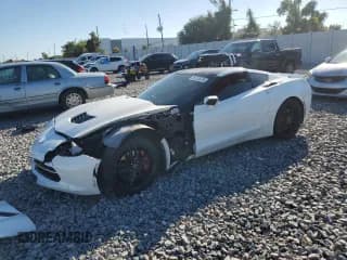 ✅ 2014 Chevrolet Corvette Z51 3LT • VIN: 1G1YM2D75E5101757 • Lot: 85757675. Wystawiony na Copart z przebiegiem 111 678 mil. Bezpłatny archiwum sprzedaży aukcyjnych z USA i szczegółowy raport historii pojazdu na DreamBid. Zdjęcie 1.