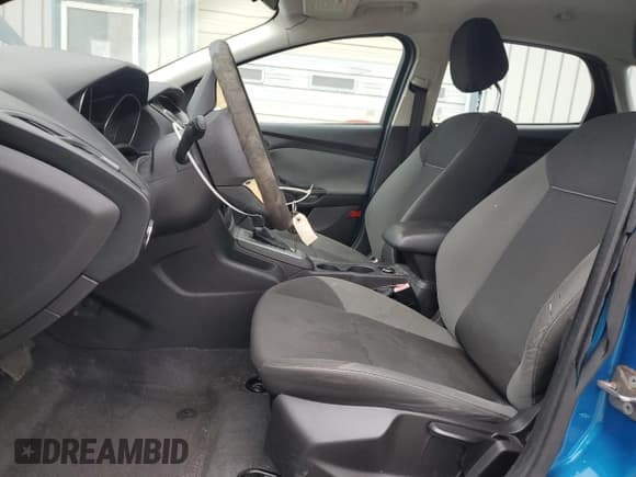 ✅ 2012 Ford Focus SE • VIN: 1FAHP3K20CL137740 • Lot: 93855605. Listed on Copart with 141,602 mi. Free auction sales archive from the USA and detailed vehicle history report at DreamBid. Image 7.