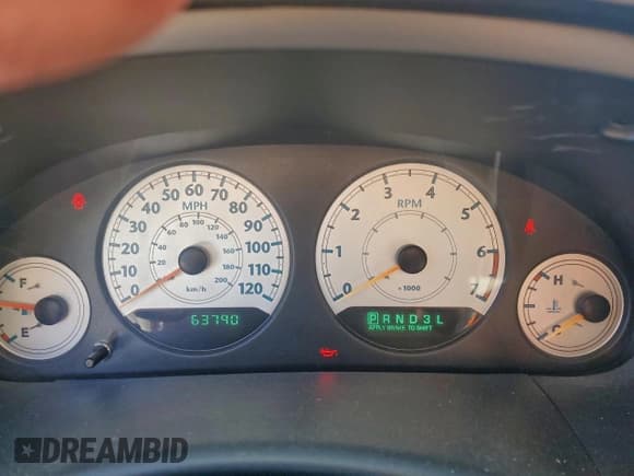 ✅ 2005 Chrysler Town & Country LX • VIN: 2C4GP44R45R227733 • Lot: 96357985. Listed on Copart with 63,790 mi. Free auction sales archive from the USA and detailed vehicle history report at DreamBid. Image 9.