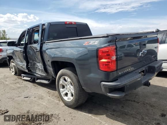 ✅ 2017 Chevrolet Silverado 1500 LT • VIN: 3GCUKREC1HG303749 • Лот: 66347804. Опубликован ранее на Copart с пробегом 55 491 миль. Бесплатный доступ к архиву аукционных продаж из США и подробный отчёт об истории автомобиля на DreamBid. Изображение 2.