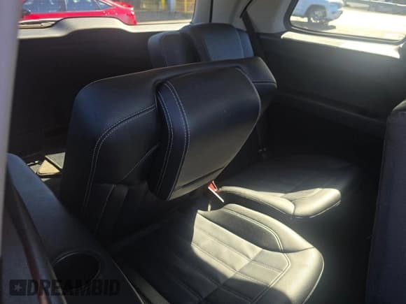 ✅ 2015 Mercedes-Benz GL 350 • VIN: 4JGDF2EE2FA496384 • Lot: 87063525. Listed on Copart with 206,067 mi. Free auction sales archive from the USA and detailed vehicle history report at DreamBid. Image 13.