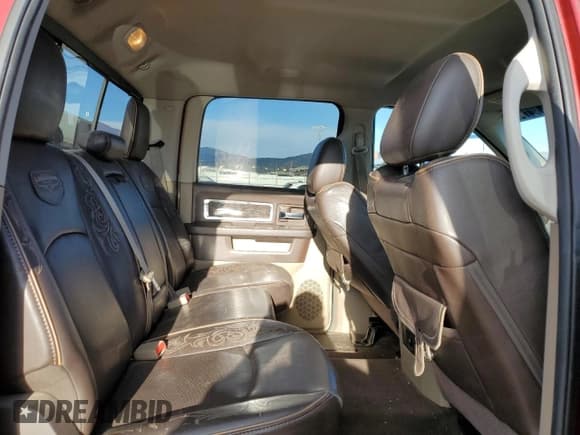 ✅ 2012 Ram 2500 Laramie Longhorn • VIN: 3C6UD5GL9CG199446 • Lot: 80733475. Wystawiony na Copart z przebiegiem 135 021 mil. Bezpłatny archiwum sprzedaży aukcyjnych z USA i szczegółowy raport historii pojazdu na DreamBid. Zdjęcie 10.