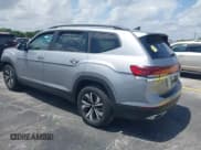 ✅ 2025 Volkswagen Atlas SE • VIN: 1V2DR2CAXSC520505 • Lot: 41972615. Listed on IAAI with 3,244 mi. Free auction sales archive from the USA and detailed vehicle history report at DreamBid. Image 3.