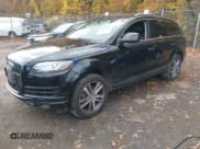 ✅ 2015 Audi Q7 Premium Plus • VIN: WA1LGAFE4FD030454 • Lot: 43647798. Wystawiony na IAAI z przebiegiem 161 147 mil. Bezpłatny archiwum sprzedaży aukcyjnych z USA i szczegółowy raport historii pojazdu na DreamBid. Zdjęcie 17.