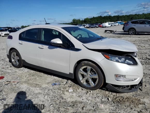 ✅ 2015 Chevrolet Volt • VIN: 1G1RB6E48FU118095 • Lot: 62357754. Wystawiony na Copart z przebiegiem 79 094 mil. Bezpłatny archiwum sprzedaży aukcyjnych z USA i szczegółowy raport historii pojazdu na DreamBid. Zdjęcie 4.