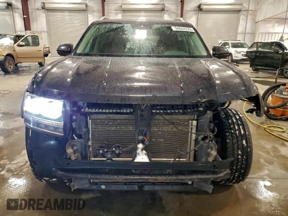 ✅ 2019 Volkswagen Atlas SEL Premium • VIN: 1V2NR2CA2KC509146 • Lot: 94644225. Listed on Copart with 180,651 mi. Free auction sales archive from the USA and detailed vehicle history report at DreamBid. Image 5.