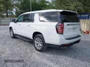 ✅ 2023 Chevrolet Suburban Premier • VIN: 1GNSKFKDXPR393461 • Lot: 43639375. Wystawiony na IAAI z przebiegiem 90 211 mil. Bezpłatny archiwum sprzedaży aukcyjnych z USA i szczegółowy raport historii pojazdu na DreamBid. Zdjęcie 3.