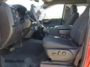 ✅ 2022 Chevrolet Silverado 1500 Custom • VIN: 1GCRDBEK9NZ505166 • Лот: 88770765. Опубликован ранее на Copart с пробегом 23 437 миль. Бесплатный доступ к архиву аукционных продаж из США и подробный отчёт об истории автомобиля на DreamBid. Изображение 7.