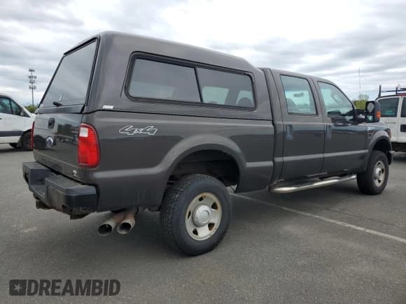 ✅ 2008 Ford F-350 XL • VIN: 1FTWW31R28EB32778 • Lot: 56177495. Listed on Copart with 136,167 mi. Free auction sales archive from the USA and detailed vehicle history report at DreamBid. Image 3.