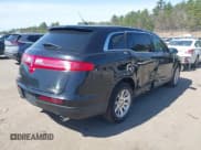 ✅ 2019 Lincoln MKT • VIN: 2LMHJ5NK2KBL03273 • Лот: 42071546. Опубликован ранее на IAAI с пробегом 255 186 миль. Бесплатный доступ к архиву аукционных продаж из США и подробный отчёт об истории автомобиля на DreamBid. Изображение 4.