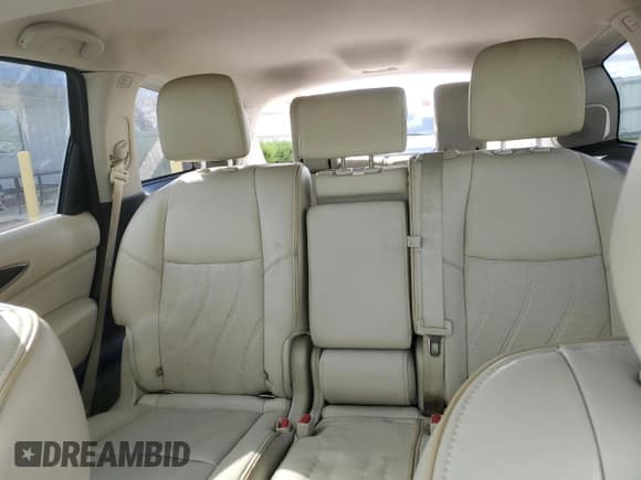 ✅ 2015 Infiniti QX60 • VIN: 5N1AL0MN7FC527991 • Лот: 82604725. Опубликован ранее на Copart с пробегом 121 591 миль. Бесплатный доступ к архиву аукционных продаж из США и подробный отчёт об истории автомобиля на DreamBid. Изображение 10.