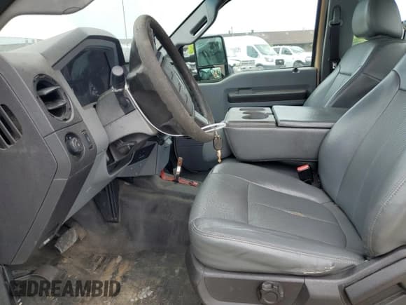 ✅ 2015 Ford F-350 XL • VIN: 1FT8X3A69FEC59486 • Lot: 59542415. Listed on Copart with 174,324 mi. Free auction sales archive from the USA and detailed vehicle history report at DreamBid. Image 7.