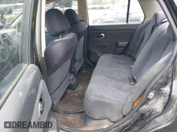 ✅ 2010 Nissan Versa 1.6 Base • VIN: 3N1CC1AP0AL379076 • Lot: 42625200. Listed on IAAI with Not provided. Free auction sales archive from the USA and detailed vehicle history report at DreamBid. Image 8.