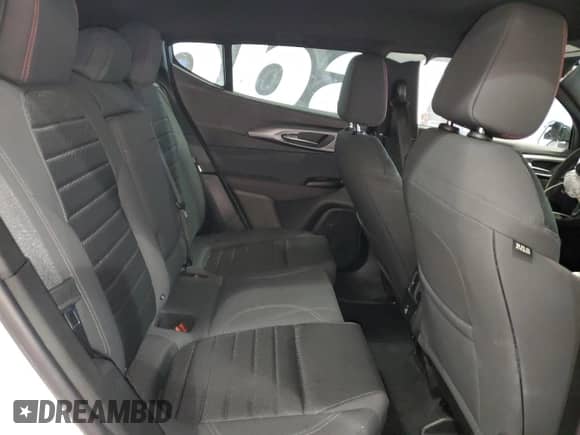 2024 Dodge Hornet R/T z VIN ZACPDFCW1R3A29978, wystawiony jako Copart lot #56465575 z przebiegiem 31 714 mil mil oraz Nie do naprawy • Non repairable. Historia ofert i sprzedaży dostępna na DreamBid. Obrazek 10.