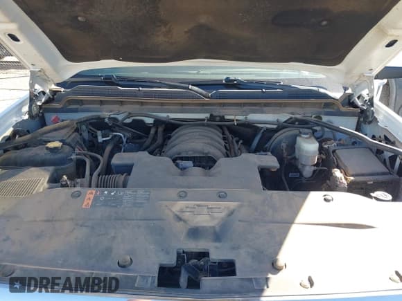 ✅ 2019 Chevrolet Silverado 1500 LT • VIN: 2GCRCPEC5K1140028 • Lot: 43470400. Wystawiony na IAAI z przebiegiem 105 887 mil. Bezpłatny archiwum sprzedaży aukcyjnych z USA i szczegółowy raport historii pojazdu na DreamBid. Zdjęcie 10.