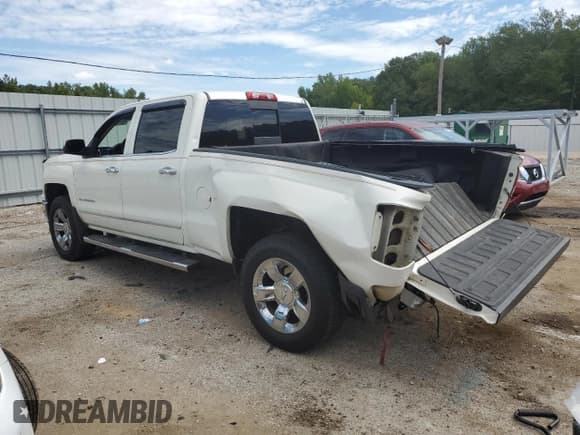 ✅ 2015 Chevrolet Silverado 1500 LTZ • VIN: 3GCPCSEC4FG154378 • Лот: 69197604. Опубликован ранее на Copart с пробегом 193 929 миль. Бесплатный доступ к архиву аукционных продаж из США и подробный отчёт об истории автомобиля на DreamBid. Изображение 2.