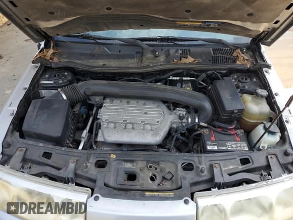 ✅ 2005 Saturn VUE • VIN: 5GZCZ53475S822464 • Lot: 52644605. Wystawiony na Copart z przebiegiem 159 384 mil. Bezpłatny archiwum sprzedaży aukcyjnych z USA i szczegółowy raport historii pojazdu na DreamBid. Zdjęcie 12.