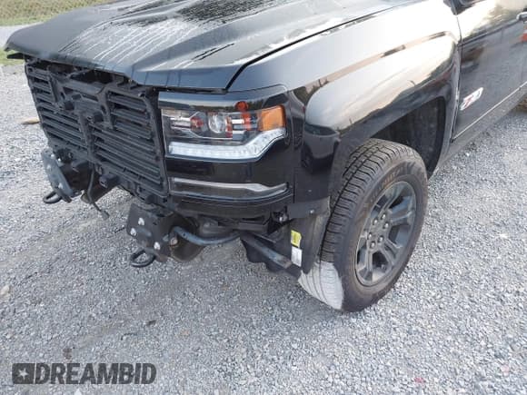 ✅ 2018 Chevrolet Silverado 1500 LTZ • VIN: 3GCUKSEC3JG548940 • Lot: 42651604. Wystawiony na IAAI z przebiegiem 163 602 mil. Bezpłatny archiwum sprzedaży aukcyjnych z USA i szczegółowy raport historii pojazdu na DreamBid. Zdjęcie 18.