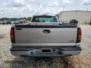 ✅ 2004 GMC Sierra 1500 Work Truck • VIN: 1GTEC14V74E401529 • Lot: 59391565. Listed on Copart with 185,396 mi. Free auction sales archive from the USA and detailed vehicle history report at DreamBid. Image 6.