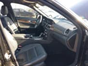 ✅ 2014 Mercedes-Benz C 250 Sport • VIN: WDDGF4HB3ER304216 • Лот: 43617261. Опубликован ранее на IAAI с пробегом 111 395 миль. Бесплатный доступ к архиву аукционных продаж из США и подробный отчёт об истории автомобиля на DreamBid. Изображение 5.