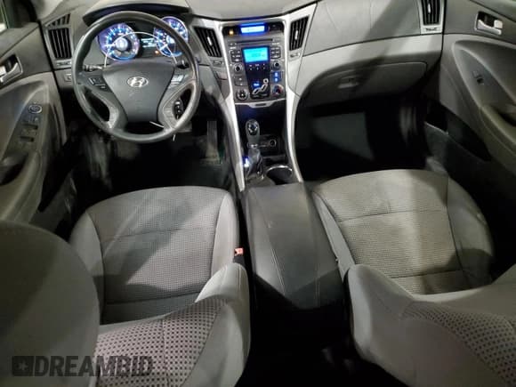 ✅ 2011 Hyundai Sonata GLS • VIN: 5NPEB4AC0BH028273 • Lot: 86309495. Listed on Copart with 166,177 mi. Free auction sales archive from the USA and detailed vehicle history report at DreamBid. Image 8.