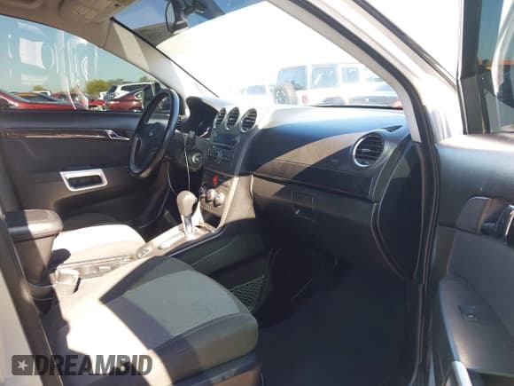 ✅ 2013 Chevrolet Captiva Sport LT • VIN: 3GNAL3EK5DS589575 • Lot: 42225395. Wystawiony na IAAI z przebiegiem 134 873 mil. Bezpłatny archiwum sprzedaży aukcyjnych z USA i szczegółowy raport historii pojazdu na DreamBid. Zdjęcie 5.