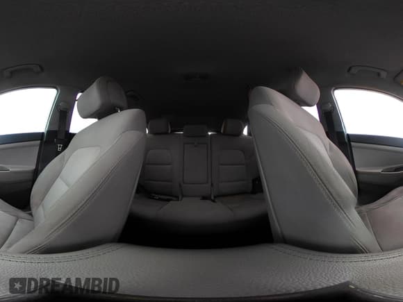 ✅ 2016 Hyundai Tucson SE • VIN: KM8J3CA44GU076141 • Лот: 43589287. Опубликован ранее на IAAI с пробегом 125 991 миль. Бесплатный доступ к архиву аукционных продаж из США и подробный отчёт об истории автомобиля на DreamBid. Изображение 18.