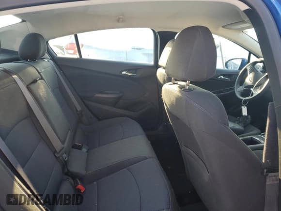 ✅ 2017 Chevrolet Cruze LT • VIN: 1G1BE5SM6H7267419 • Lot: 73411942. Listed on Copart with 59,884 mi. Free auction sales archive from the USA and detailed vehicle history report at DreamBid. Image 10.