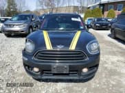 ✅ 2017 MINI Countryman Cooper • VIN: WMZYV5C37H3E01405 • Lot: 52436335. Wystawiony na Copart z przebiegiem 135 357 mil. Bezpłatny archiwum sprzedaży aukcyjnych z USA i szczegółowy raport historii pojazdu na DreamBid. Zdjęcie 5.