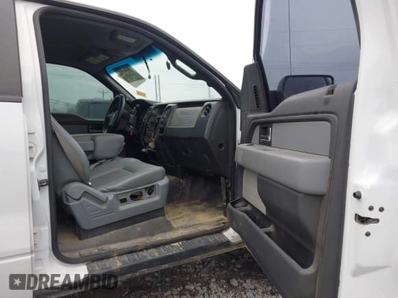 ✅ 2014 Ford F-150 XL • VIN: 1FTFW1EF2EFB86513 • Лот: 43862912. Опубликован ранее на IAAI с пробегом 157 444 миль. Бесплатный доступ к архиву аукционных продаж из США и подробный отчёт об истории автомобиля на DreamBid. Изображение 5.