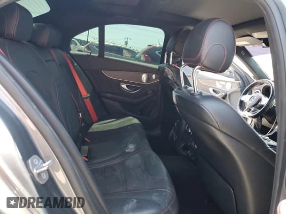 ✅ 2019 Mercedes-Benz C 43 AMG • VIN: 55SWF6EBXKU294290 • Lot: 65159015. Wystawiony na Copart z przebiegiem 98 131 mil. Bezpłatny archiwum sprzedaży aukcyjnych z USA i szczegółowy raport historii pojazdu na DreamBid. Zdjęcie 10.