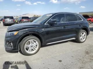 ✅ 2024 Audi Q5 S line Premium • VIN: WA1G2AFY2R2079310 • Lot: 56993615. Wystawiony na Copart z przebiegiem 4 484 mil. Bezpłatny archiwum sprzedaży aukcyjnych z USA i szczegółowy raport historii pojazdu na DreamBid. Zdjęcie 1.