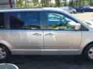 2012 Dodge Grand Caravan SXT z VIN 2C4RDGCG9CR357748, wystawiony jako IAAI lot #43318031 z przebiegiem 79 308 mil mil oraz . Historia ofert i sprzedaży dostępna na DreamBid. Obrazek 14.