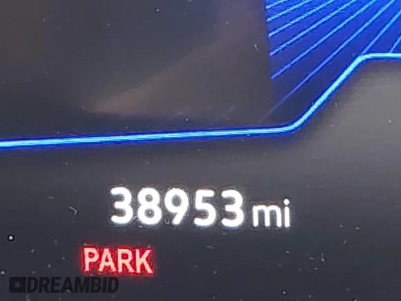 ✅ 2022 Volkswagen Tiguan SE • VIN: 3VV2B7AX3NM043163 • Lot: 43106844. Wystawiony na IAAI z przebiegiem 38 953 mil. Bezpłatny archiwum sprzedaży aukcyjnych z USA i szczegółowy raport historii pojazdu na DreamBid. Zdjęcie 15.