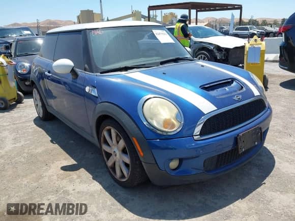 2009 MINI Hardtop S with VIN WMWMF73539TW83496, listed as a IAAI auction lot 42479363 with 148,079 mi miles and . Bid and sale history available at DreamBid. Image 1.