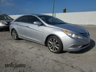 ✅ 2013 Hyundai Sonata SE • VIN: 5NPEC4AC5DH735532 • Lot: 68390724. Listed on Copart with 202,279 mi. Free auction sales archive from the USA and detailed vehicle history report at DreamBid. Image 4.