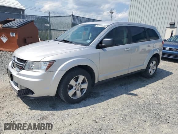 ✅ 2013 Dodge Journey SE • VIN: 3C4PDCAB2DT656231 • Lot: 63900535. Listed on Copart with 182,243 mi. Free auction sales archive from the USA and detailed vehicle history report at DreamBid. Image 1.