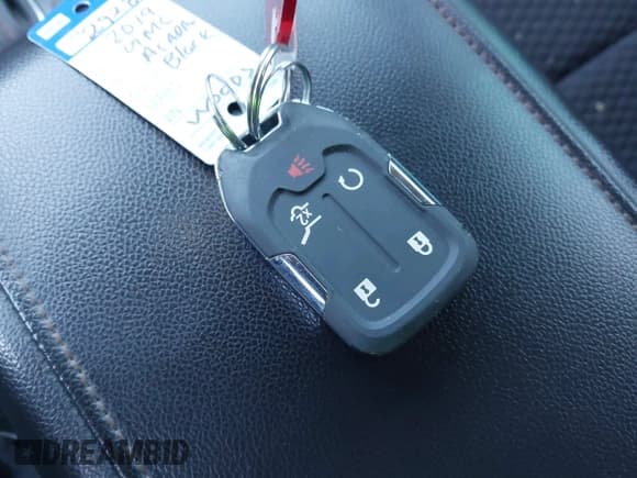 ✅ 2019 GMC Acadia SLE • VIN: 1GKKNTLS2KZ296781 • Lot: 43680711. Listed on IAAI with 45,575 mi. Free auction sales archive from the USA and detailed vehicle history report at DreamBid. Image 11.