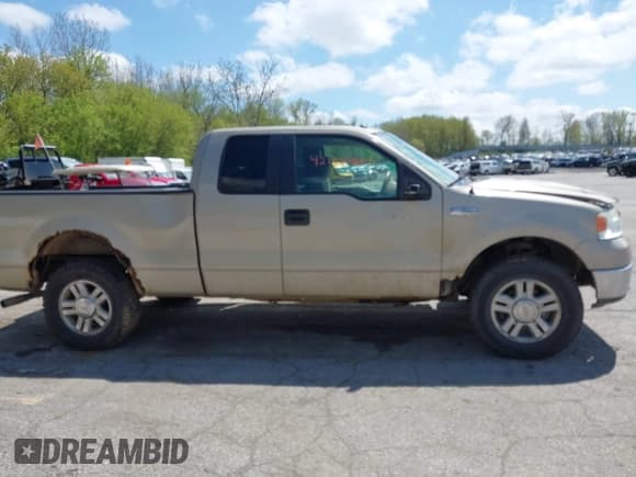 ✅ 2008 Ford F-150 STX • VIN: 1FTRX14W58FC30245 • Lot: 42198644. Listed on IAAI with Not provided. Free auction sales archive from the USA and detailed vehicle history report at DreamBid. Image 12.