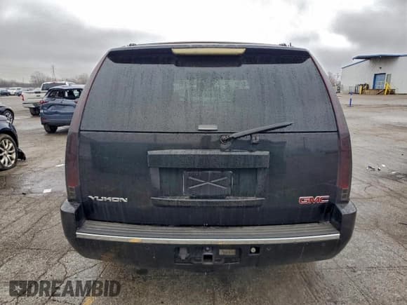 ✅ 2007 GMC Yukon Denali • VIN: 1GKFK63897J148035 • Lot: 94592295. Wystawiony na Copart z przebiegiem 207 657 mil. Bezpłatny archiwum sprzedaży aukcyjnych z USA i szczegółowy raport historii pojazdu na DreamBid. Zdjęcie 6.