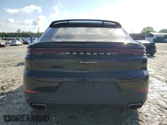 ✅ 2025 Porsche Cayenne • VIN: WP1BA2AY2SDA30469 • Lot: 56524035. Wystawiony na Copart z przebiegiem 6 842 mil. Bezpłatny archiwum sprzedaży aukcyjnych z USA i szczegółowy raport historii pojazdu na DreamBid. Zdjęcie 6.