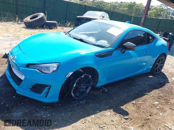 ✅ 2018 Subaru BRZ Premium • VIN: JF1ZCAB14J9600503 • Lot: 43133391. Listed on IAAI with 69,057 mi. Free auction sales archive from the USA and detailed vehicle history report at DreamBid. Image 17.