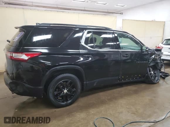 ✅ 2019 Chevrolet Traverse LT Cloth • VIN: 1GNERGKWXKJ261615 • Lot: 80991005. Wystawiony na Copart z przebiegiem 88 063 mil. Bezpłatny archiwum sprzedaży aukcyjnych z USA i szczegółowy raport historii pojazdu na DreamBid. Zdjęcie 3.